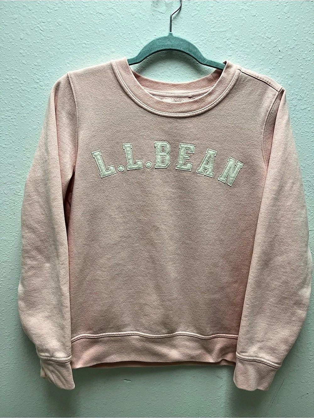 L.L.Bean Women's Pink Crewneck Fleece Logo Pullover Sweatshirt Size M